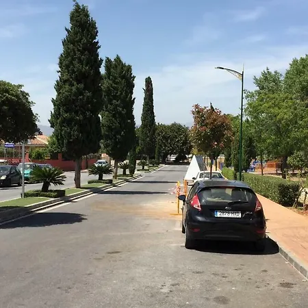 Σπίτι διακοπών Con Barbacoa, Chimenea Y Piscina En 