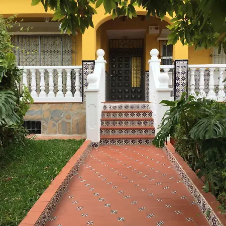 度假居 Con Barbacoa, Chimenea Y Piscina En 